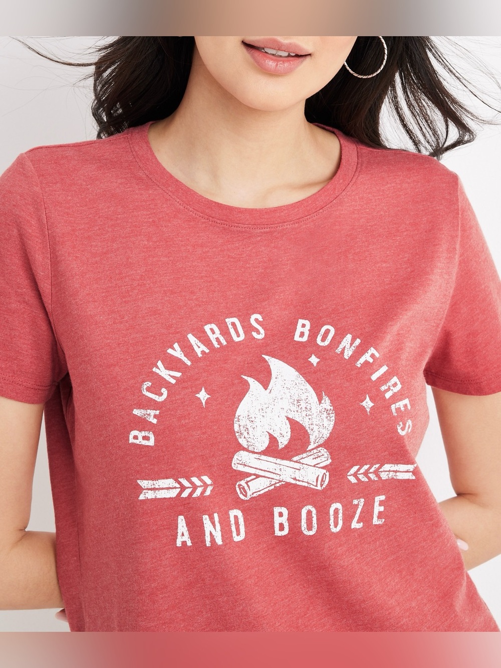 Maurices Backyard Bonfires And Booze Graphic Tee Red Short Sleeve Medium Womenâs
